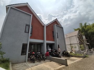DIJUAL RUMAH KOST TERMURAH 7 KAMAR TIDUR LEGALITAS SHM AMAN