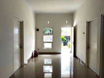 Rumah Lingkungan Perumahan dekat Jalan Berbah Kalasan