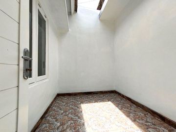 Rumah Lingkungan Perumahan dekat Jalan Berbah Kalasan