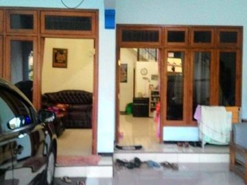 Rumah Dijual Dukuh Kupang Barat Surabaya KT