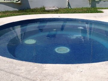 CASA DE DESCANSO EN VENTA, ALBERCA, TIPO HACIENDA. ISLA AGUADA, CARMEN, CAMP.