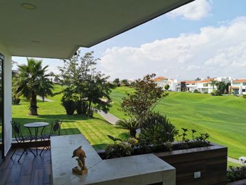 Casa en Venta en La Vista Country Club, Espectacular Vista a Campo de Golf.