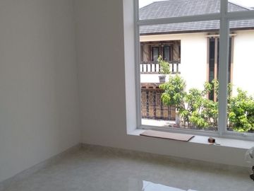 Rumah dalam cluster 1, 2m dlm perumahan kalibaru depok