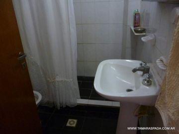 CASA CON PARQUE