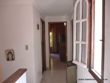 CASA CON PARQUE
