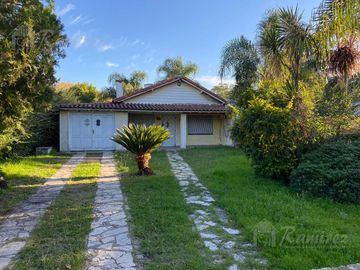 Casa 3 Ambientes En Venta - Francisco Alvarez, Moreno
