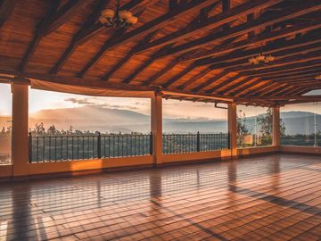 Venta de casas de 2 dormitorios en exclusivo conjunto, Checa