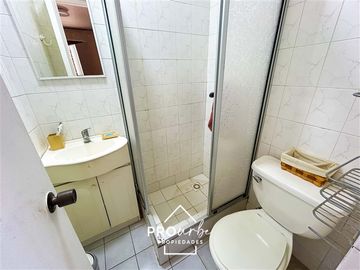 Casa en venta de 4 dorm. en Las Condes