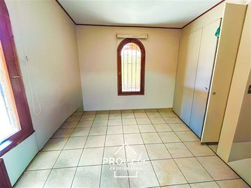 Casa en venta de 4 dorm. en Las Condes