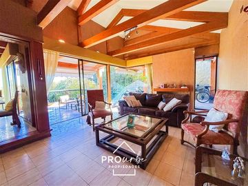 Casa en venta de 4 dorm. en Las Condes