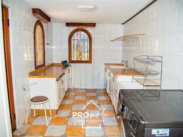 Casa en venta de 4 dorm. en Las Condes