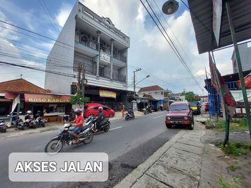 Tempat Usaha Siap Pakai Masih Aktif Laris Manis Dijual Murah