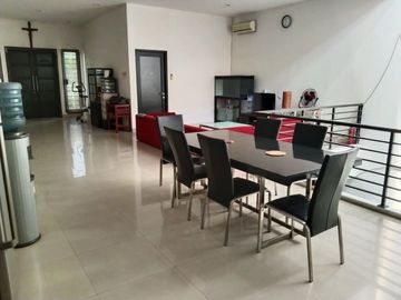 DIJUAL/DISEWA!!RUMAH COCOK u/ USAHA di Jl. Arteri Klp Gading