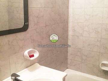Espléndido Departamento de 2 Ambientes al Frente en Recoleta
