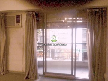 Espléndido Departamento de 2 Ambientes al Frente en Recoleta