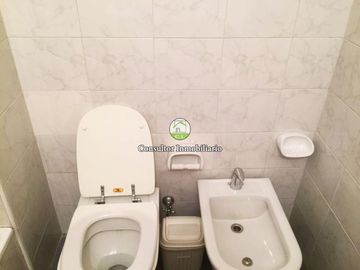 Espléndido Departamento de 2 Ambientes al Frente en Recoleta