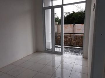 Rumah exclusive mewah rasa villa elite sejuk di Cinunuk dkt Griya