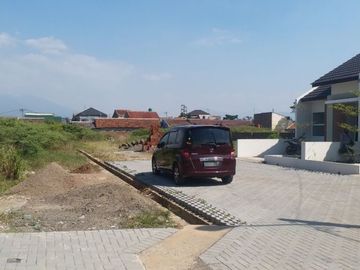 Rumah Asri Minimalis Dekat Sentra Sepatu Cibaduyut Bandung