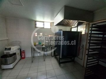Casa en venta de 4 dorm. en La Florida