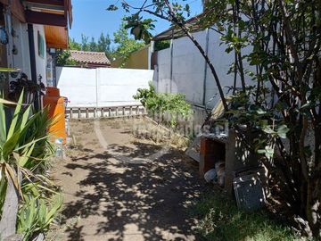 Casa en venta de 4 dorm. en La Florida