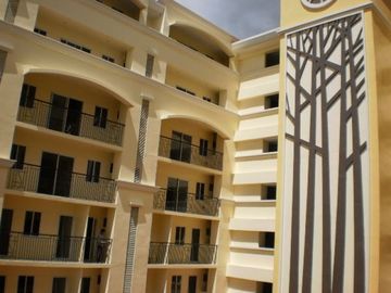 Luxury Condominium 2 BR, 70 sqm, 2 Balconies, Guadalupe, Cebu City,