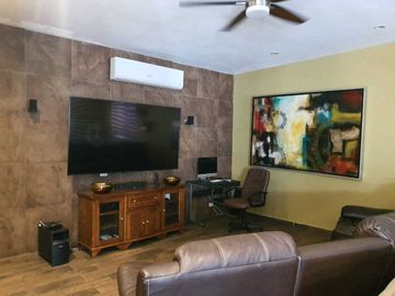 VENTA DE QUINTA AMUEBLADA  MIL ENCINOS MONTEMORELOS NL CARRETERA NACIONAL