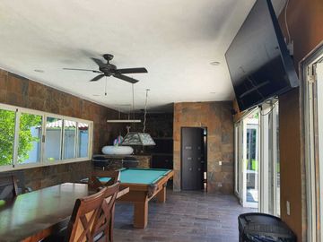 VENTA DE QUINTA AMUEBLADA  MIL ENCINOS MONTEMORELOS NL CARRETERA NACIONAL