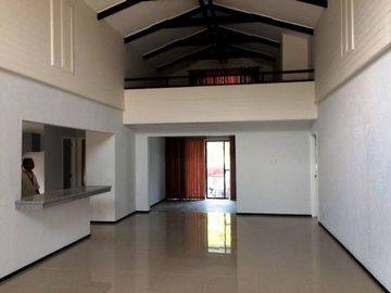 For RENT 4 Bedroom House and Lot Located in Cutcut Angeles C