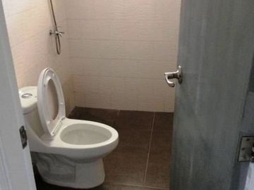 For RENT 4 Bedroom House and Lot Located in Cutcut Angeles C