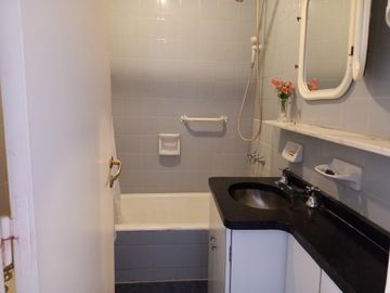 Gran Departamento de 3 ambientes con dependencias. Super cómodo !!- Quilmes