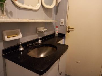 Gran Departamento de 3 ambientes con dependencias. Super cómodo !!- Quilmes