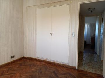 Gran Departamento de 3 ambientes con dependencias. Super cómodo !!- Quilmes
