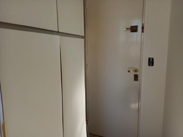 Gran Departamento de 3 ambientes con dependencias. Super cómodo !!- Quilmes
