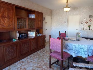 Gran Departamento de 3 ambientes con dependencias. Super cómodo !!- Quilmes