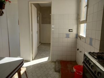 Gran Departamento de 3 ambientes con dependencias. Super cómodo !!- Quilmes