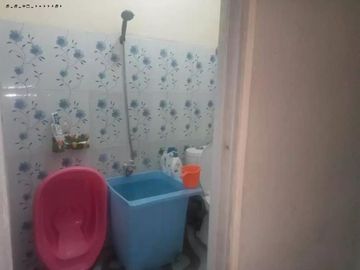 Rumah jl Kalilom Listrik 1300 watt, Strategis, Murah umsse