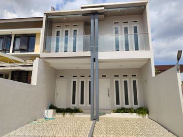 Rumah Lux Minimalis Nyaman Gress di Cigadung