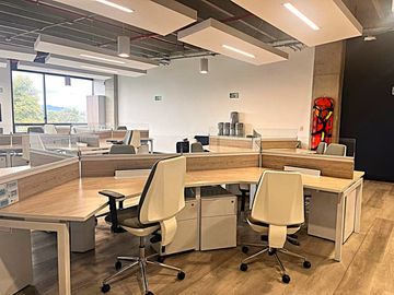 oficina en arriendo en puerta de teja. Cod A1105136