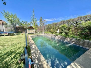 SENSACIONAL CASA  VENTA CONDOMINIO MONTEPIEDRA, CHICUREO