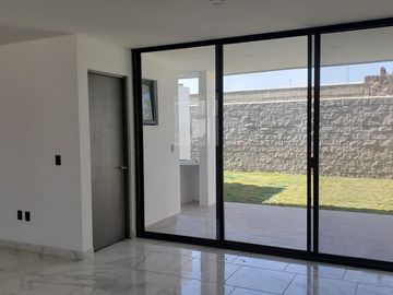 EXCELENTE CASA EN VENTA CANDORA URBANIDAD, LEÓN.GTO.