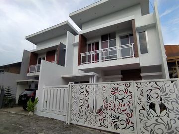 Hunian 2 Lantai Megah dan Murah Cuma 900jtan