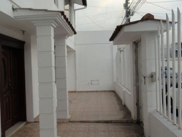 Venta de casa en Ibarra ciudadela Simón Bolívar