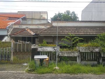 Rumah disewakan Gayungsari