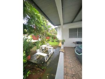 VENDO/ALQUILO CASA RESIDENCIAL EN LOS ALGARROBOS