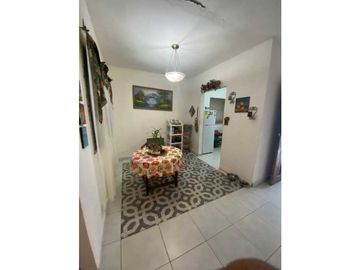 VENDO/ALQUILO CASA RESIDENCIAL EN LOS ALGARROBOS