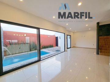 Venta de Casa con Alberca en Coto Privado al Norte de Colima