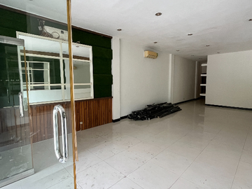 ruko raya ngagel jaya surabaya strategis Dkt Kertajaya, Dharmawangsa dan Dinoyo