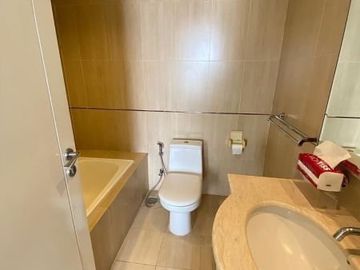 Disewakan Apartemen FX Residence 3BR big size murah banget ready huni