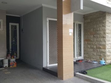 Di jual rumah siap huni nirwana eksekutif, surabaya