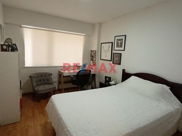 ¡OPORTUNIDAD ÚNICA EN MIRAFLORES!
Venta de Departamento en una ubicación privilegiada de Miraflores. Este encantador hogar, totalmente confortable co